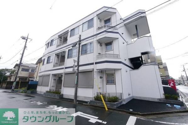 レオパレスエクセルカーサ平和台の物件外観写真